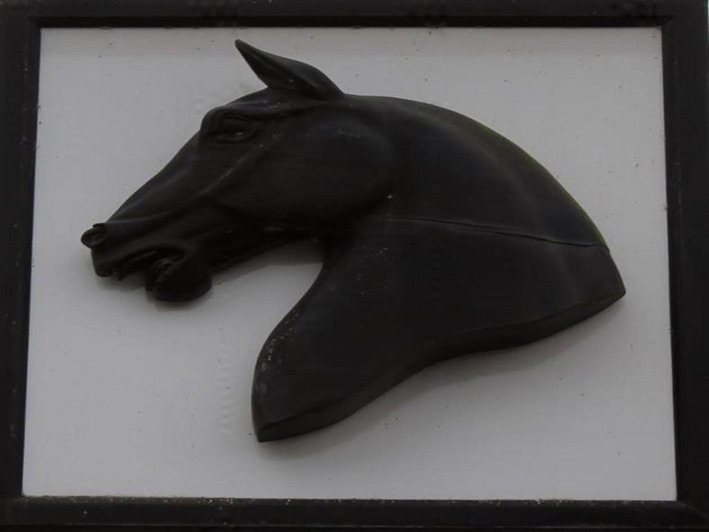 The Black Horse Fulmer Екстер'єр фото